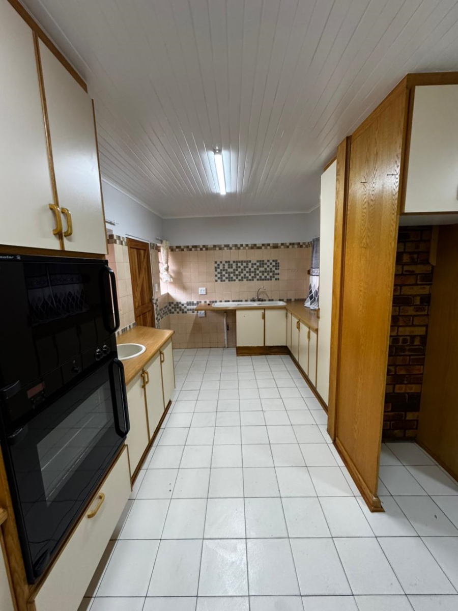 To Let 4 Bedroom Property for Rent in La Provance Free State